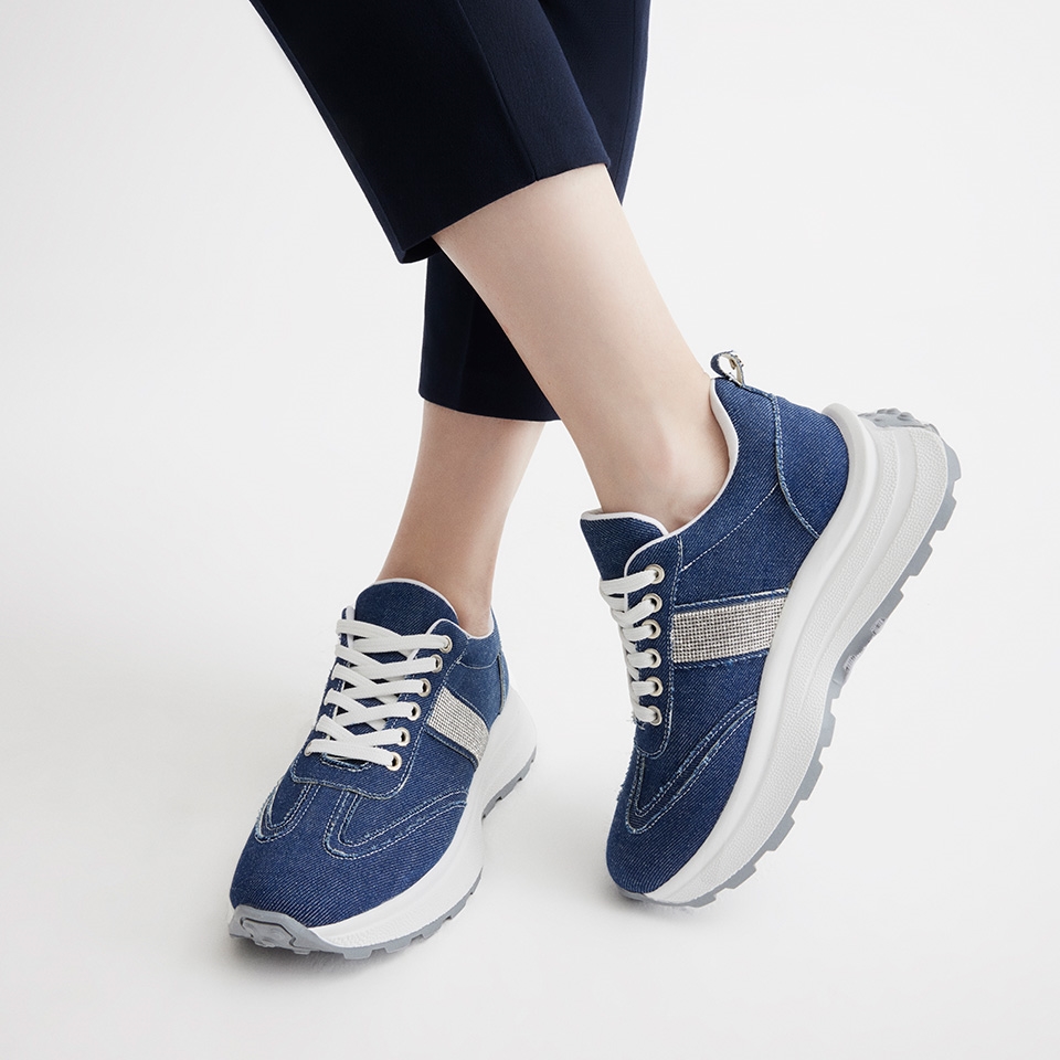 resm Koyu Mavi Kadın Spor Ayakkabı